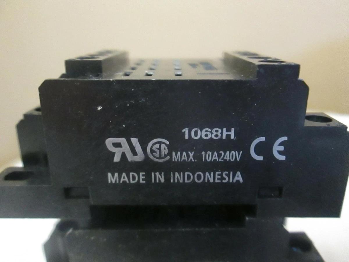 Used Assortment of Base Socket for Relays, Used Lot of 19