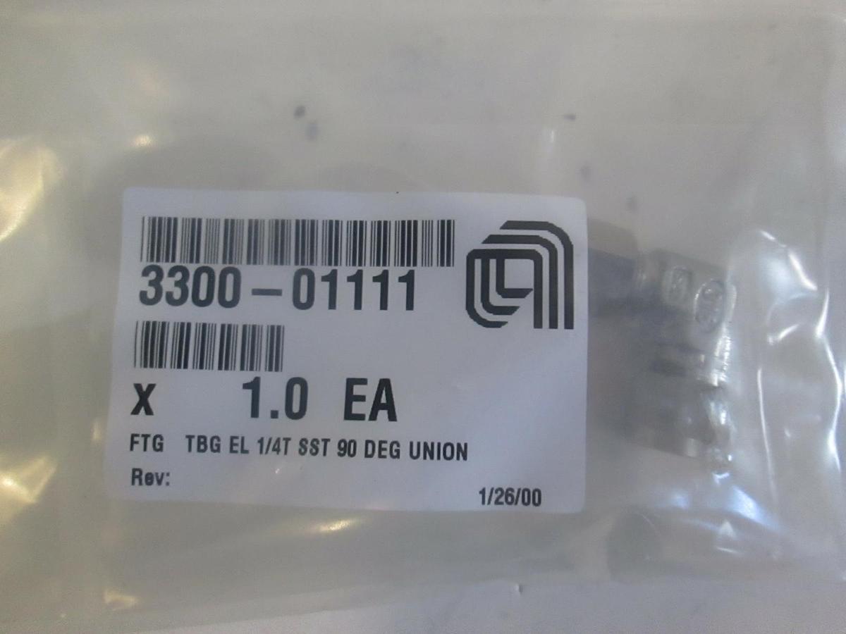 AMAT, 3300-01111, FTG TBG EL 1/4T SST 90 DEG Union, New
