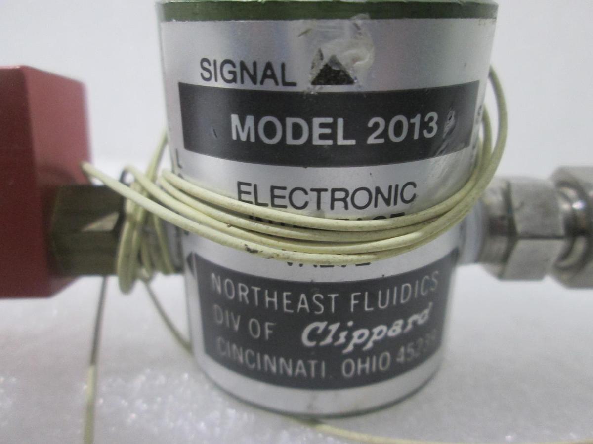 Used Clippard, Model 2013, Clippard Cylinder w/ Vacuum Transducer Pump, Used