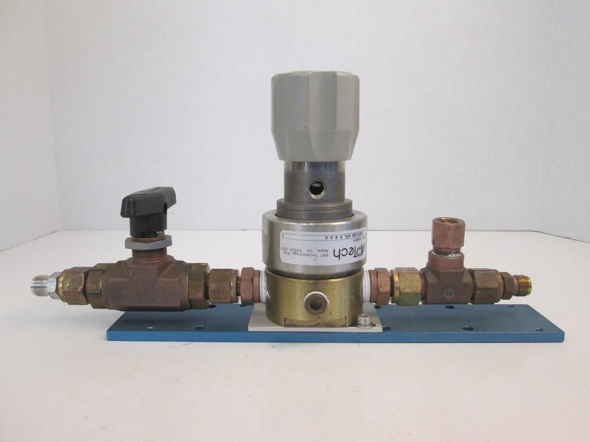 Used APTech AK1210B 4PL 8 8 0 0 4-Port Brass Pressure Regulator Stick Assy, Used