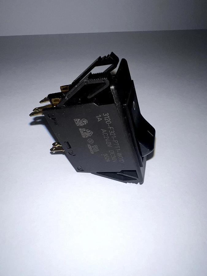 Used Electrical Switch DIFOAL001 3120-F321-P7T1-W01D 1A AC240V DC50V, Used