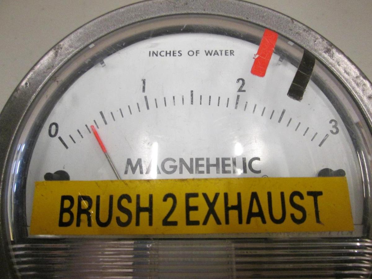 Used Dwyer, Magnehelic Pressure Gauge 0-3", 2003, Used