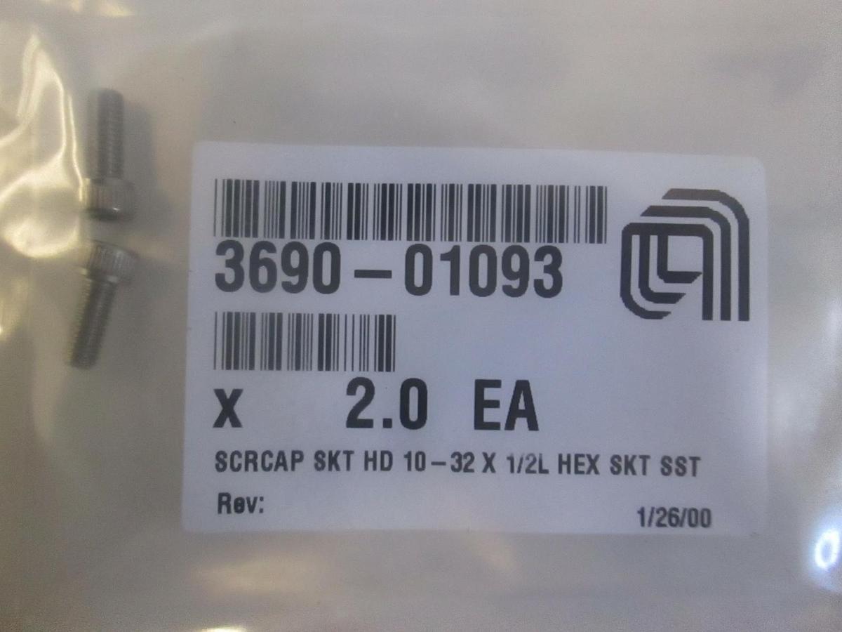 AMAT, 3690-01093, SCR CAP SKT HD 10-32 X 1/2L HEX SKT SST, New, Lot of 2