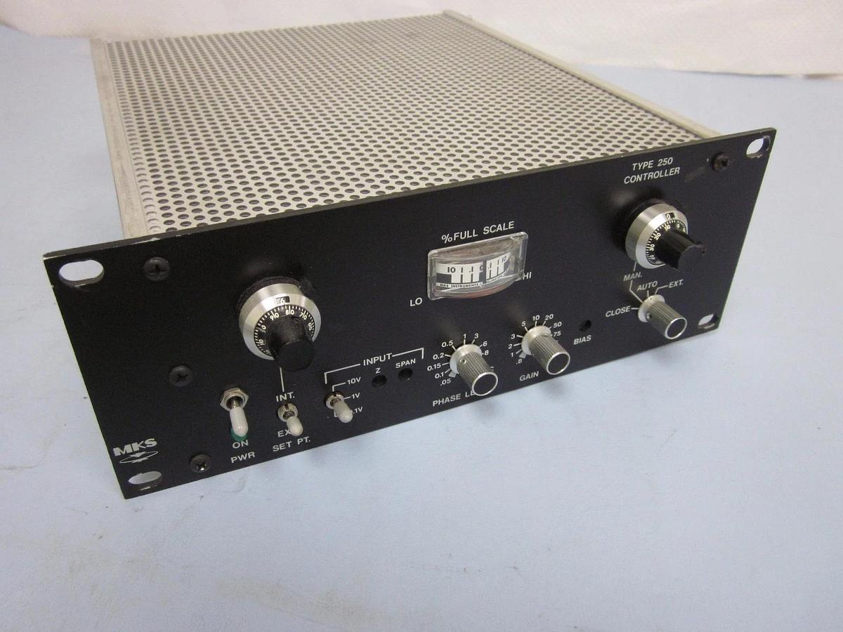 Used MKS Type 250 Power Flow Controller, 250C-1-A, 10-0-10 % Full Scale