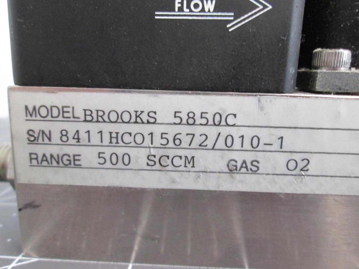 Used Brooks, 5850C Mass Flow Controller 500 SCCM O2 Oxygen MFC