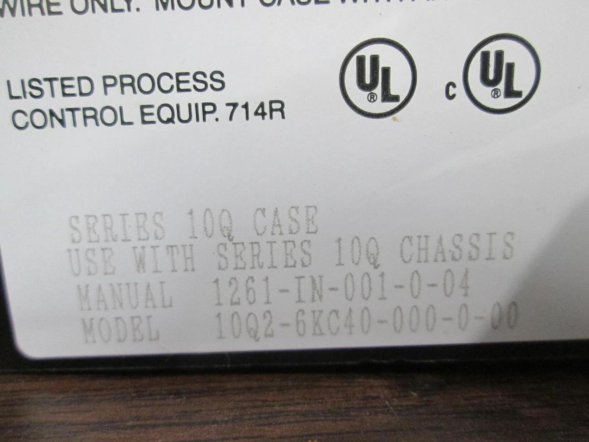 Barber-Colman, Series 10, 10Q2-6KC40-000-0-00, Temperature Controller, New