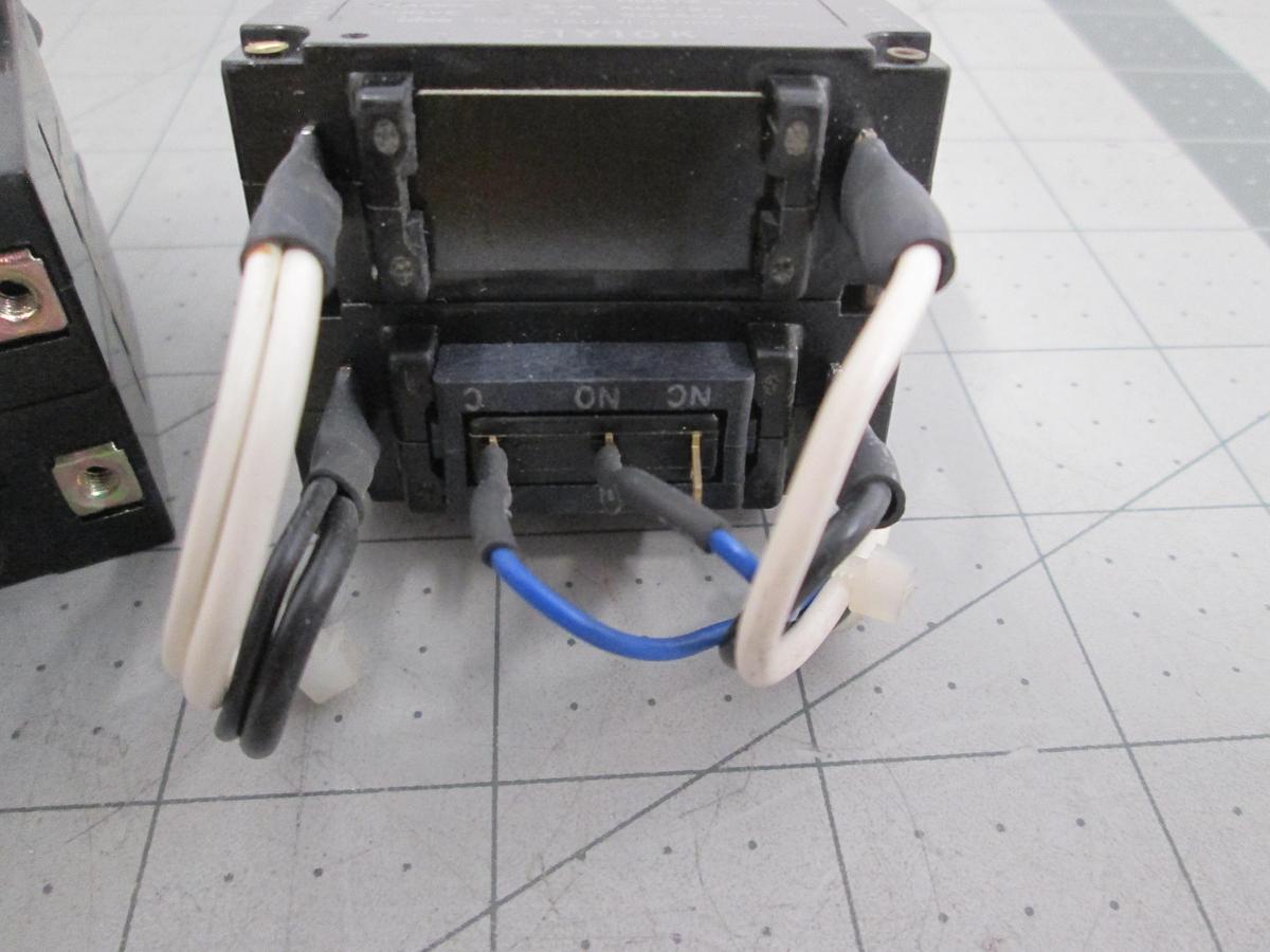 Used IDEC Izumi, NRAS2111, Circuit Protector 3A 250VAC, 2-Pole AA Curve Lot of 2