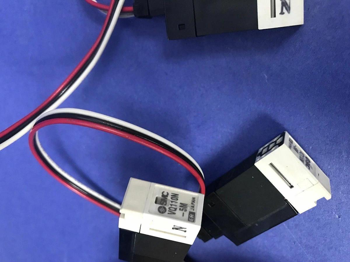 SMC VQ110N-5M Solenoid Valve, 3 Way, 24VDC, Lot of 4 New