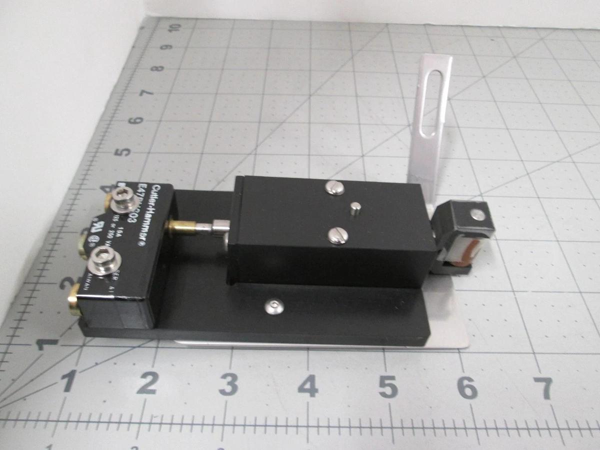 Watkins Johnson, 928491-002, Limit Switch Assy, Tracking Belt Left, New