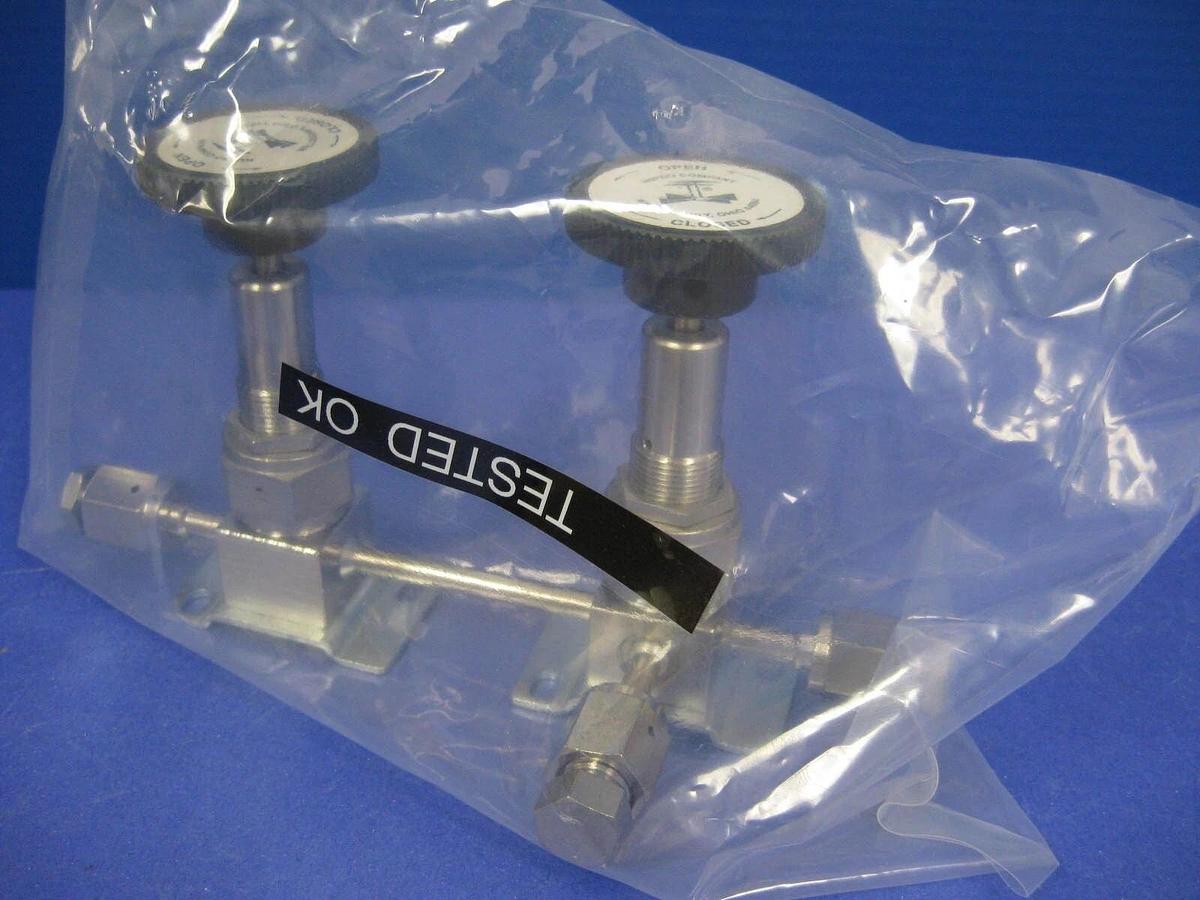 Used Nupro 6LV-BNC111 6LV-BNBW4, Shutoff Valve Assembly, 2 Station, 3 Ports, Rfrb