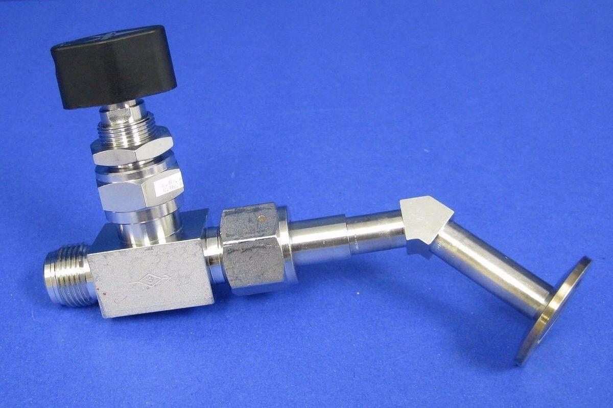 Used Fujikin 1/4 Turn Manual Shut Off Valve, 1/2" MVCR w/ NW25 Flange Adapter, Used