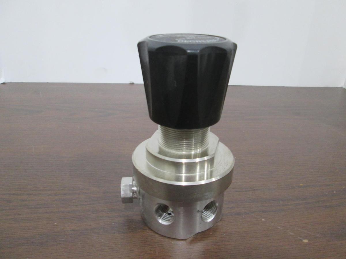 Used Tescom, 64-3061-A422-002, 4 Port Regulator, 50 PSIG Max Outlet, Used