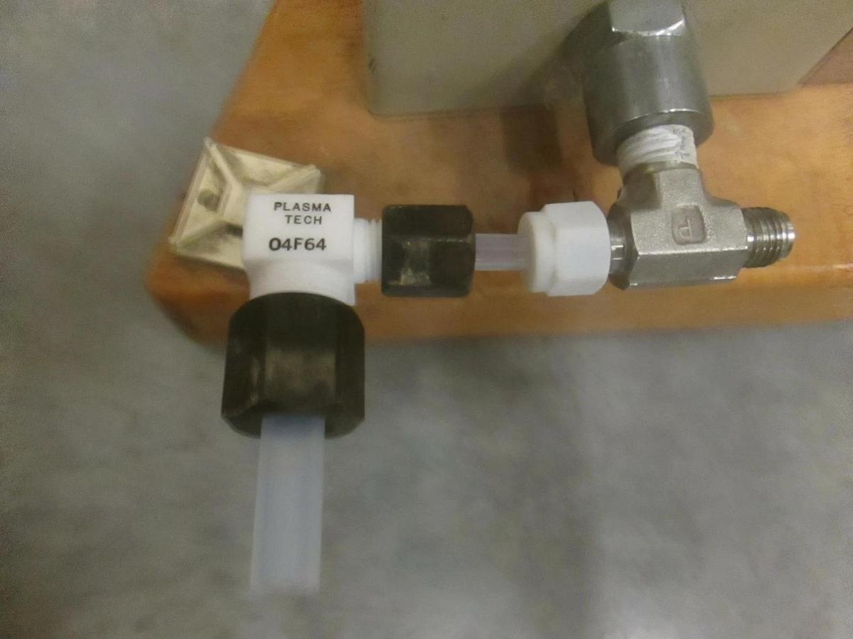 Used Brooks Instrument 1055A1, B-924-A-008-WA-A Flowmeter, 150C, volume calibration