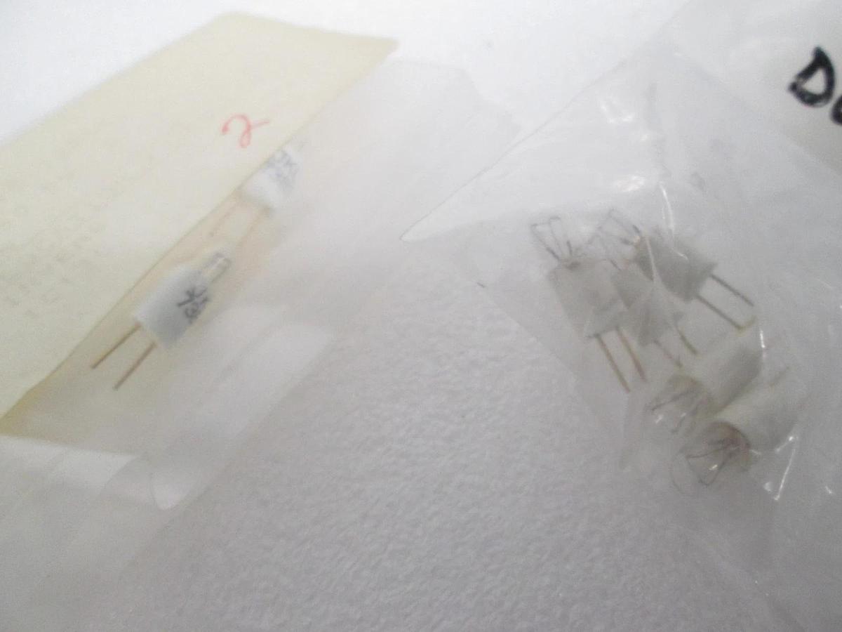 Lamp, 28V, 1.2W, BI, Pin, 110-013, New, Lot of 7