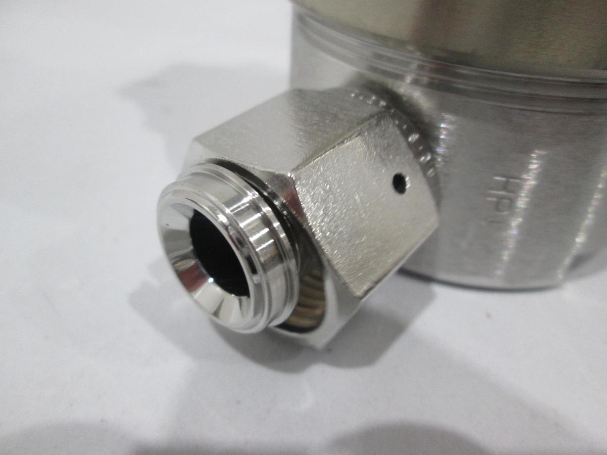 Used Veriflo, Gas Regulator SQ420E502PFS8FM, 1/2" MVCR and FVCR Connectors, Used