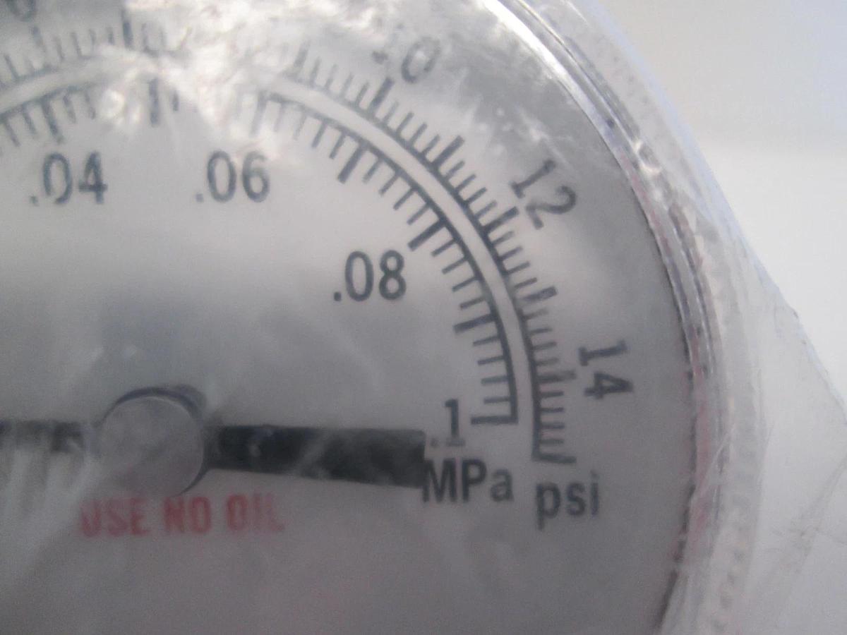 Millipore, 0-15 PSI, 01-3135 Pressure Gauge, Back Mount, New