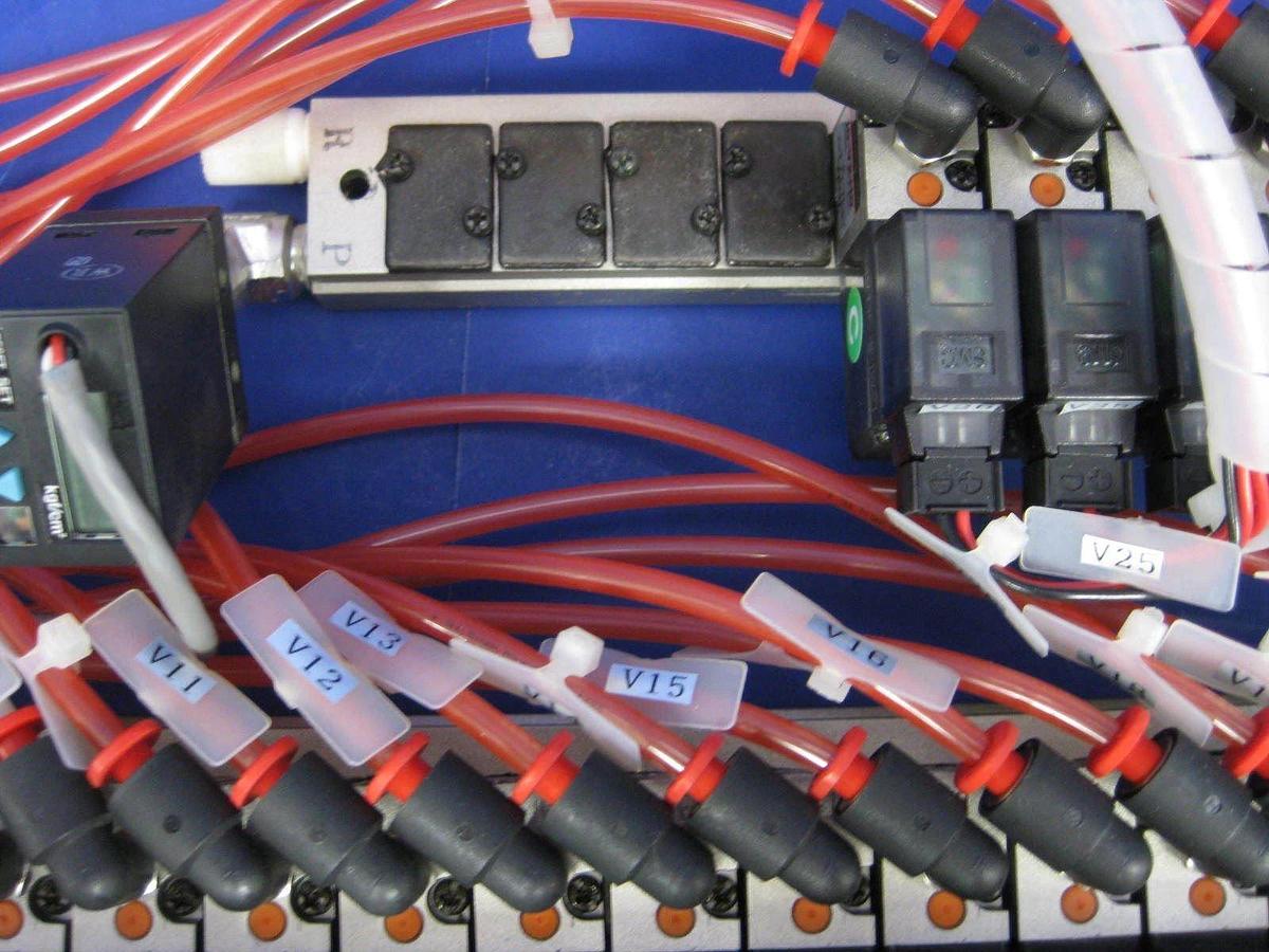 Used SMC 10-VZ110 Valve Assembly w/ 26 Valves, 2 Manifold, IPS 122 & Pressure Switch