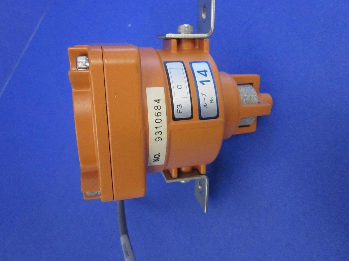 Used Cosmos KD-3A Gas Detector Diffusion Type for Combustible Gas, Used
