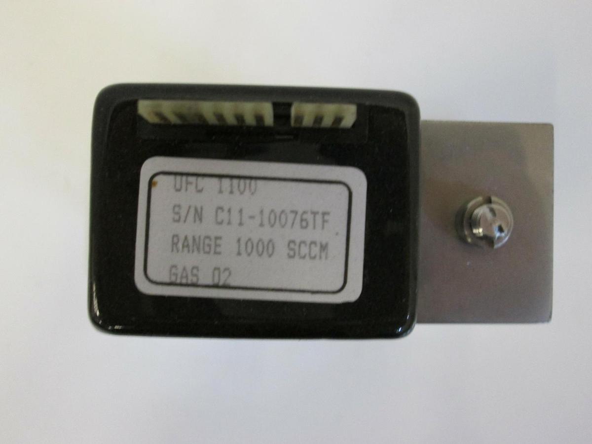 Used Unit UFC-1100 Mass Flow Controller MFC, O2, 1000 SCCM, 1/4" Male