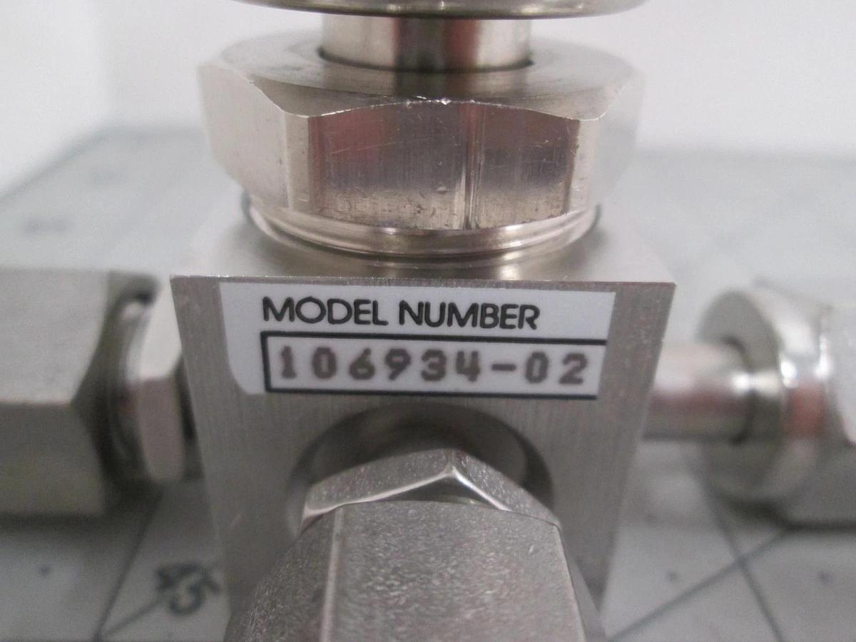 APTech, 106934-02, 3-Way Valve, New