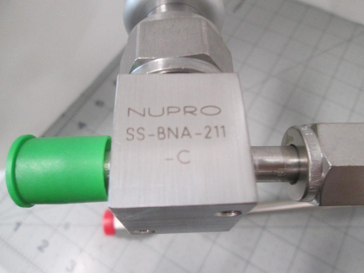 Swagelok, 906454-001, 3-Port Pneumatic Valve, Nitrogen Gas Line Assy, New