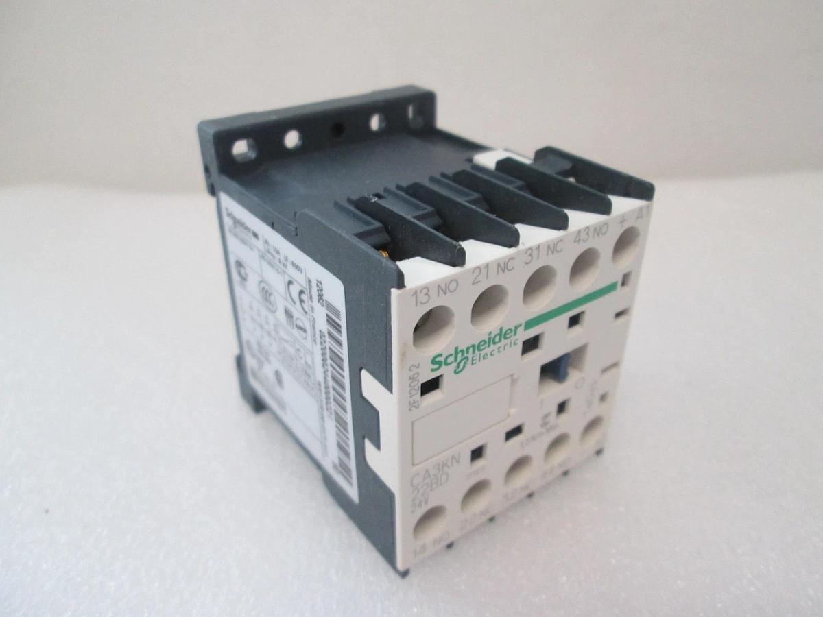 Schneider Electric, CA3KN22BD, Control Relay, Used
