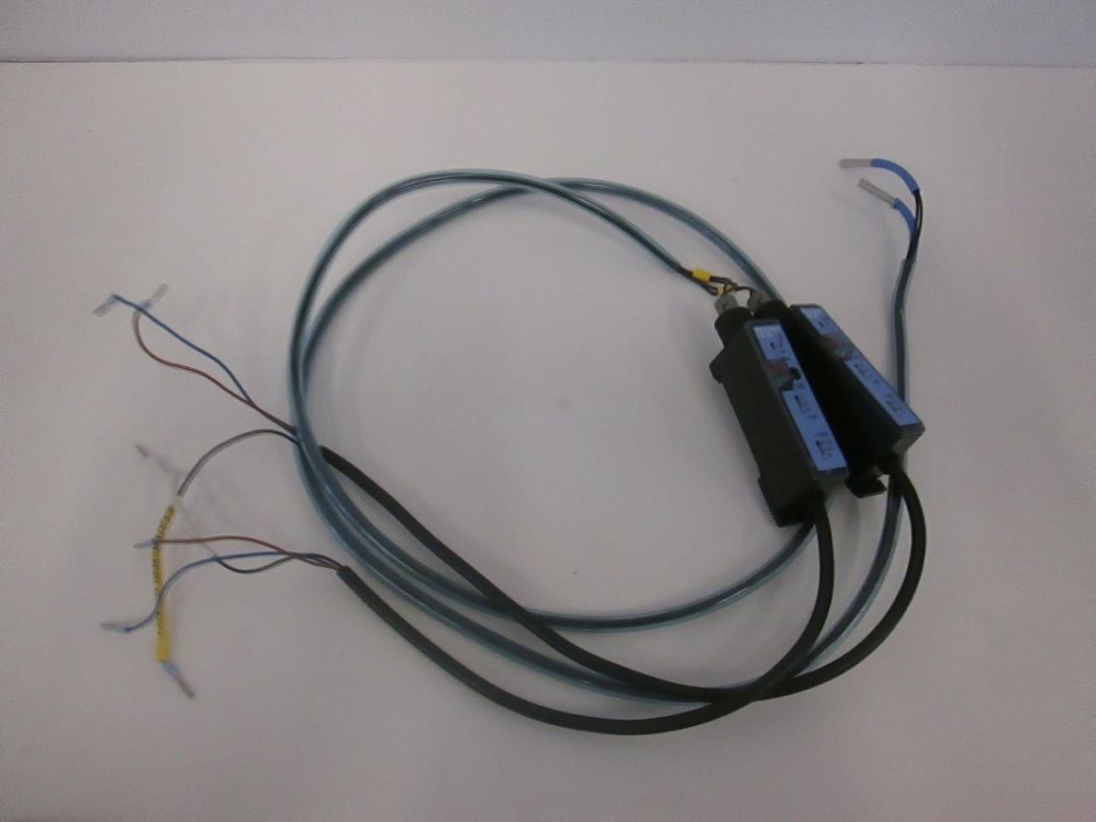 Used Keyence, FS2-60, Photoelectric Sensor, Used, Lot of 2