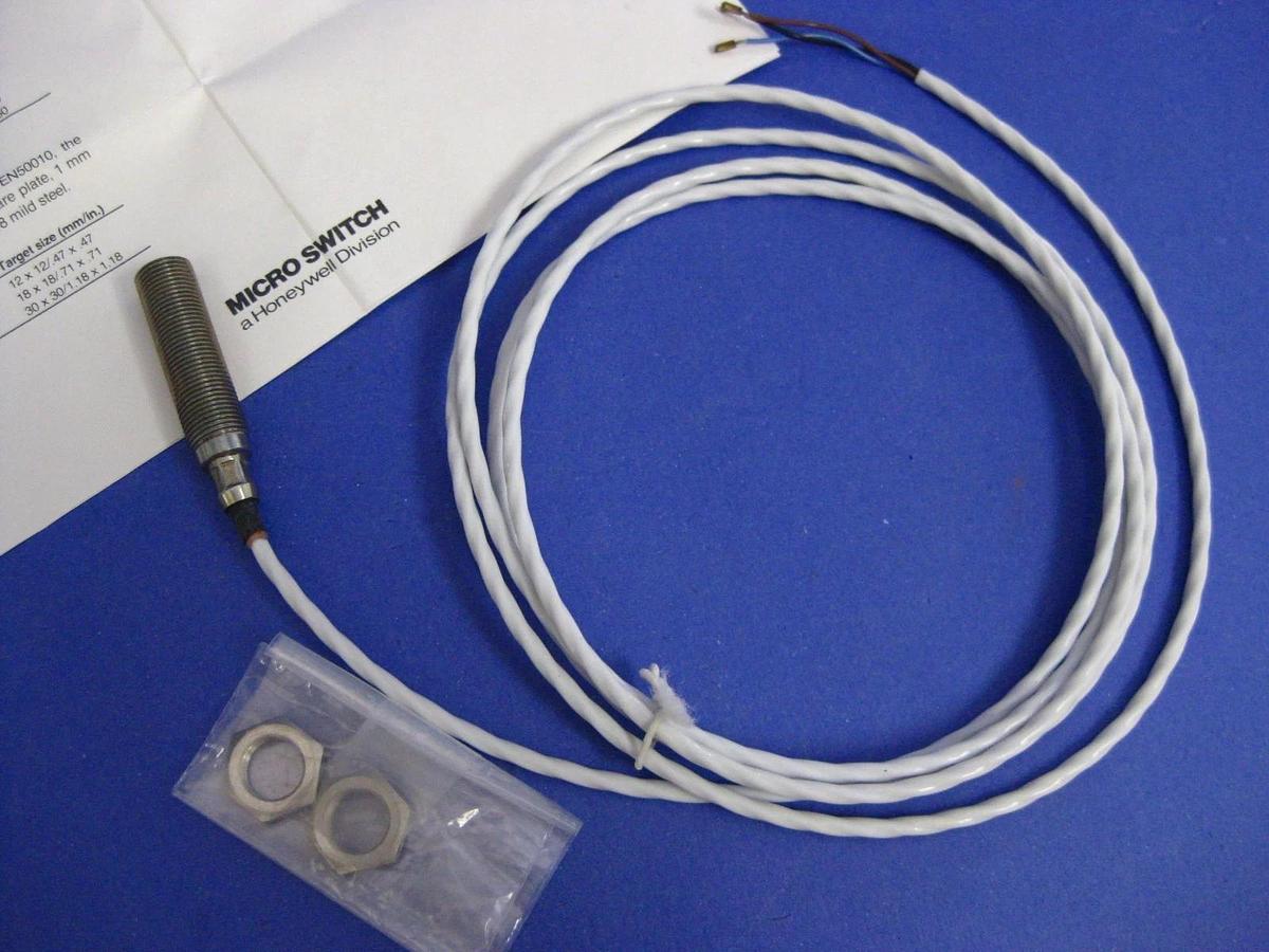 Honeywell 922 Series MicroSwitch Heavy Duty Proximity Sensor 922AA2W-A9N-T