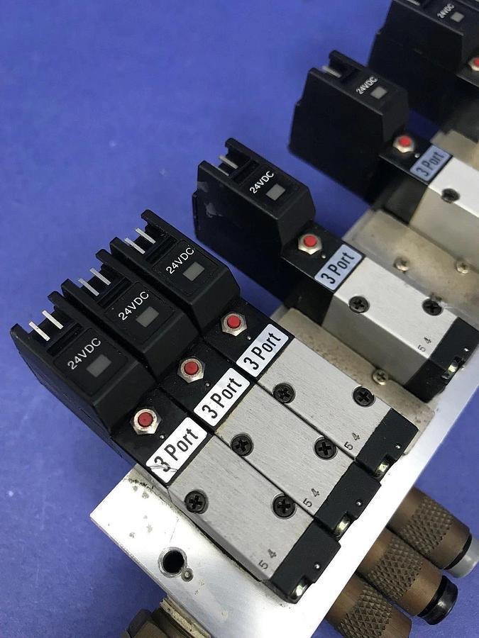 Used Humphrey HA040E1 Solenoid Valve, 11 Valves, Manifold Mounted, Used