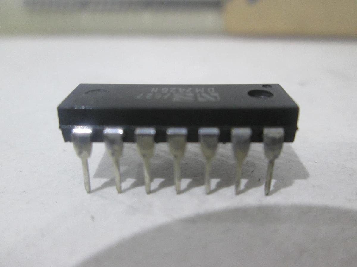 National Semiconductor Corp., DM7425N, Integrated Circuit, New, Lot of 19