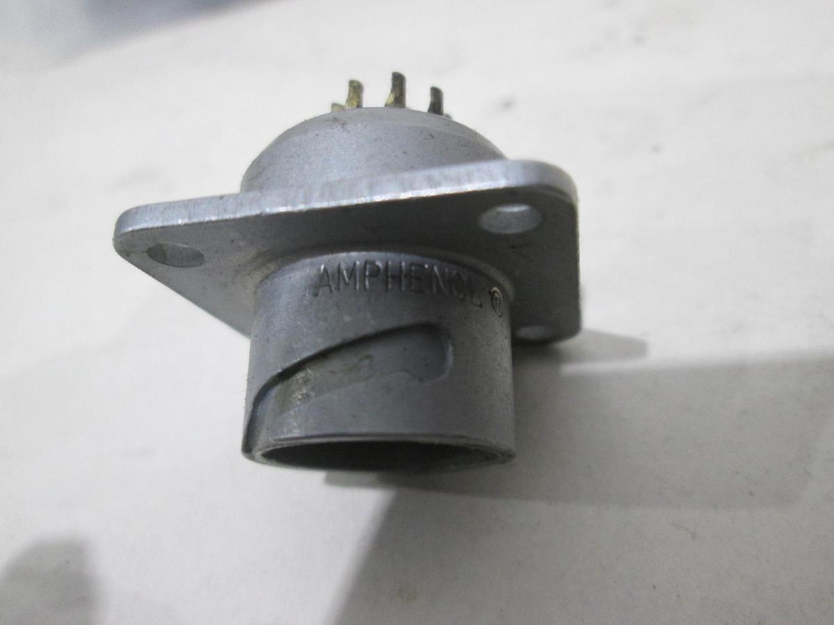Used Amphenol, 9080-0018, 9 Pin Connector, Used, Lot of 35