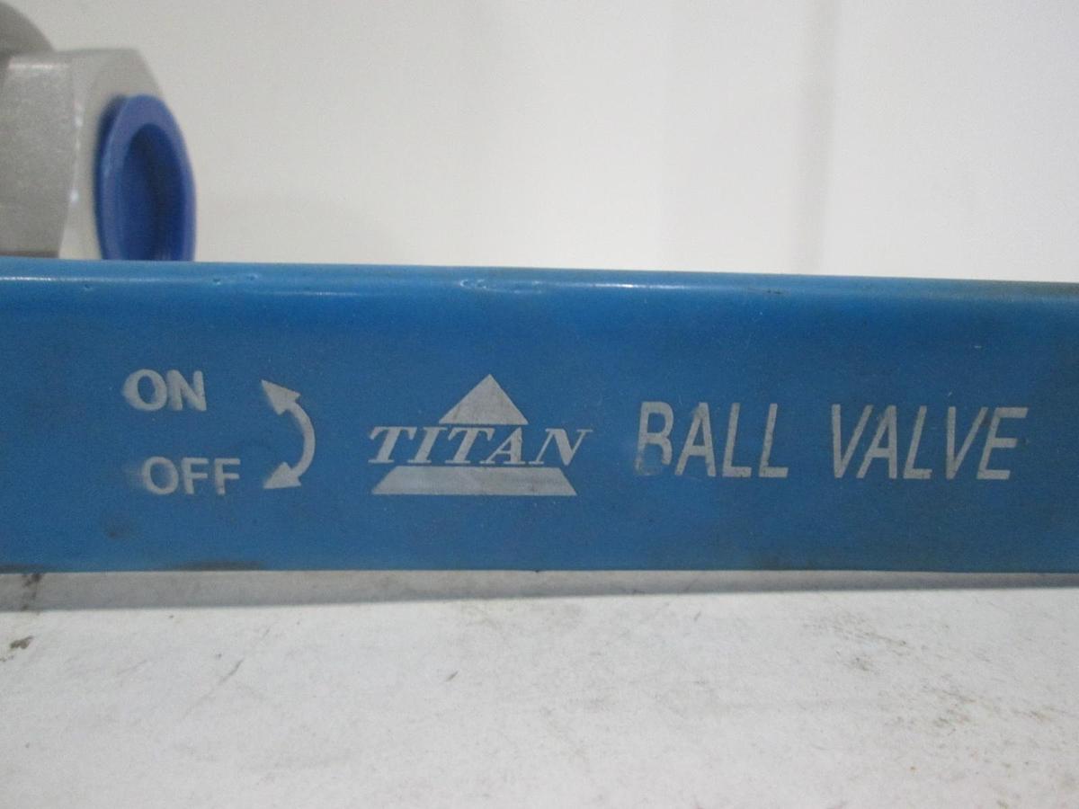 Used Titan, Gate Valve, 1-1/2" CF8M, Class 2500, 3000 WOG, New