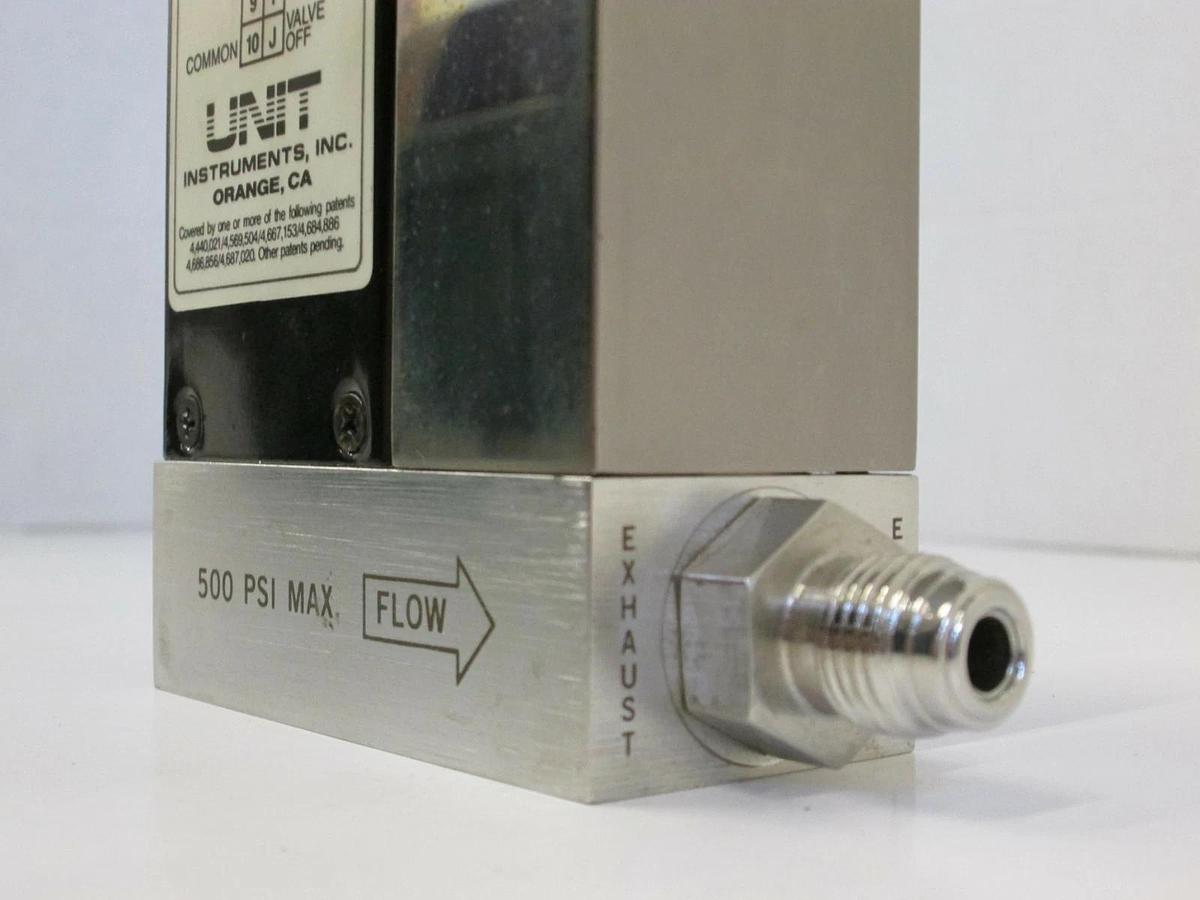 Used Unit UFC-1200A Mass Flow Controller MFC, NH3, 500 SCCM, 1/4" Male