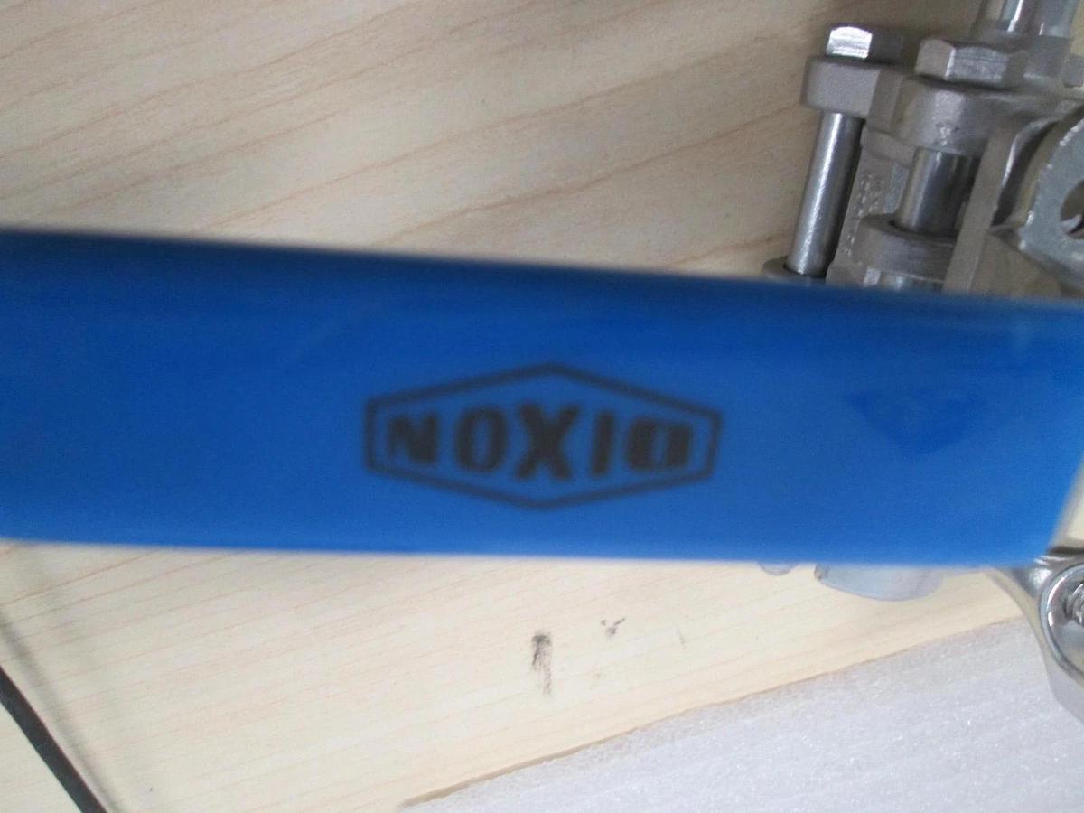 Dixon, 1/2"-CF8M 1000 WOG, Butterfly Valve, Used