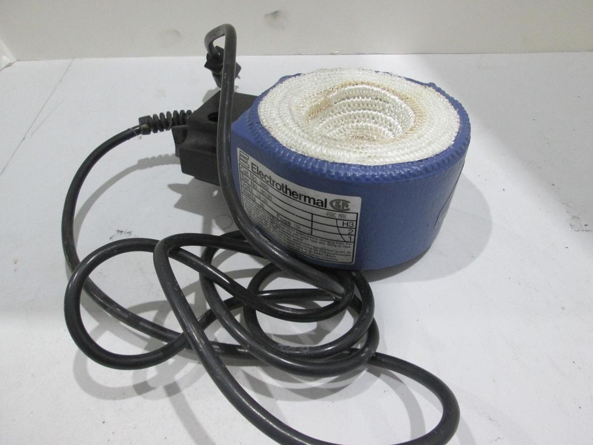 Used Electrothermal, UM0050, 60w 120v Heating Mantle, Used