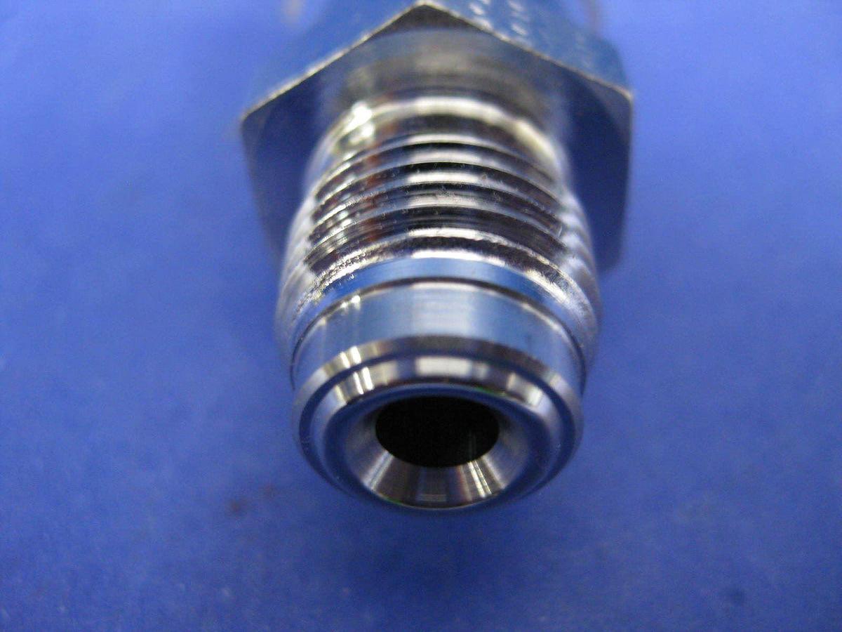 Used Parker 4V-C4L-1/3-SS, Inline Check Valve, 1/4" MVCR, LOT of 2