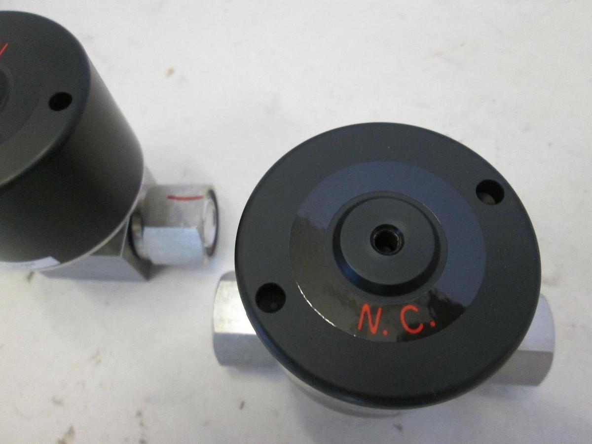 Used Fujikin, O.P. .4-.6 MPa Pneumatic Valve, N.C, 316L, Used, Lot of 2