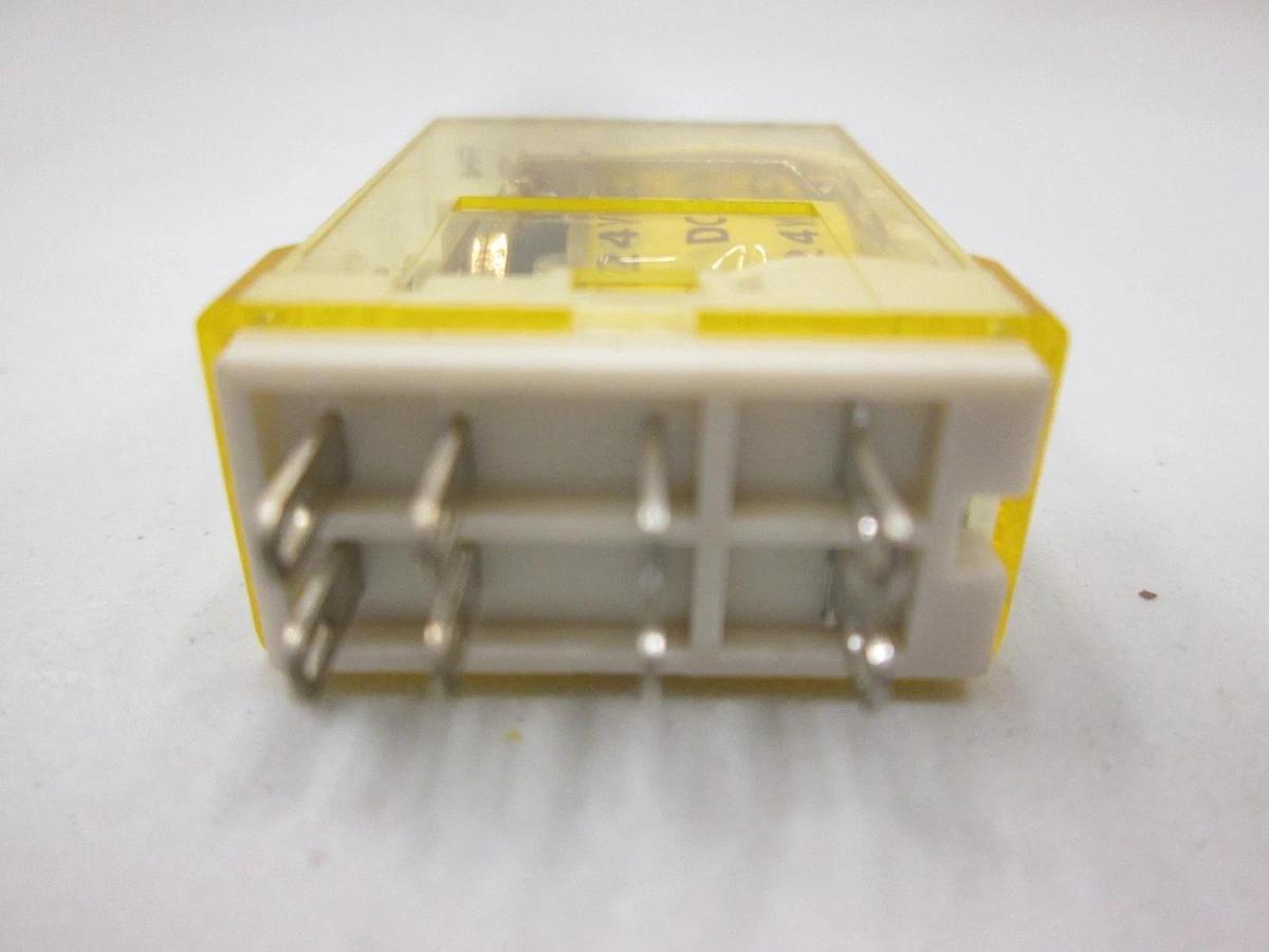 Used IDEC, RY22S-L, DC 24 V Relay, Used