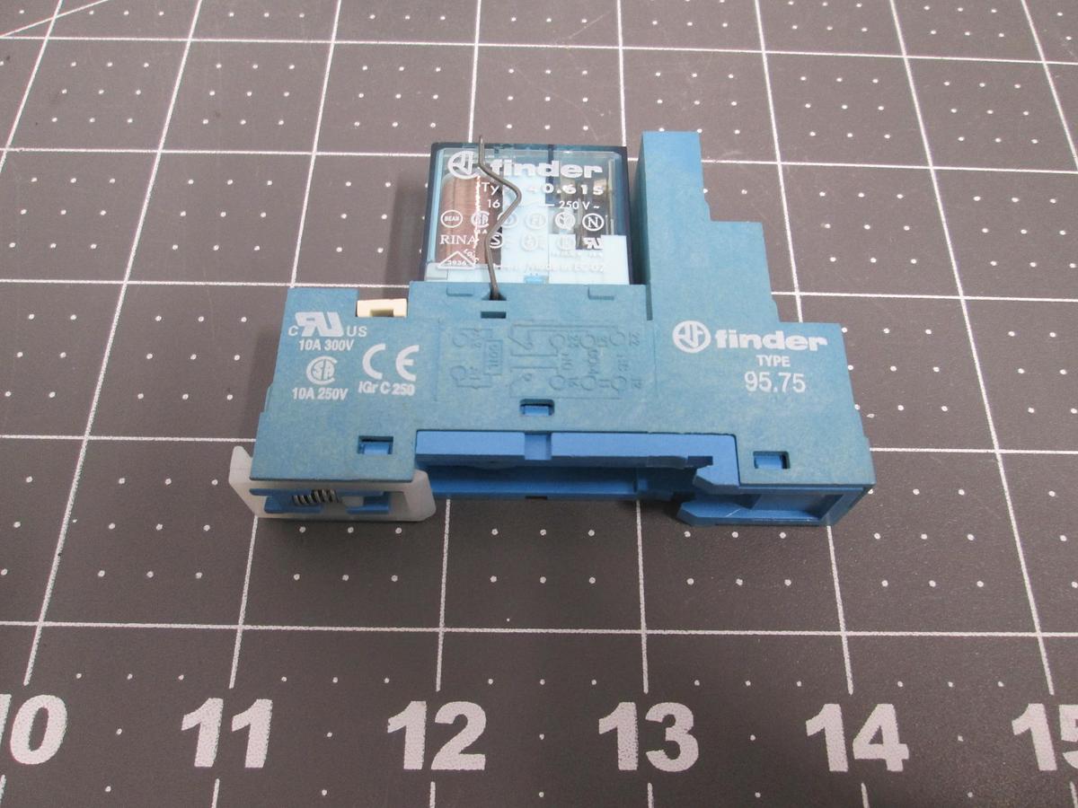 Used Finder Lot of 6 Relay 40.61S 24VDC 16A with 95.75 DIN Rail Socket Bases