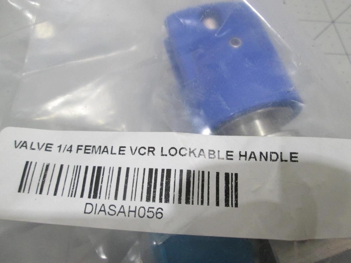 Swagelok, 6LW-DPLFR4-P, 1/4 Female VCR Lockable Handle, New