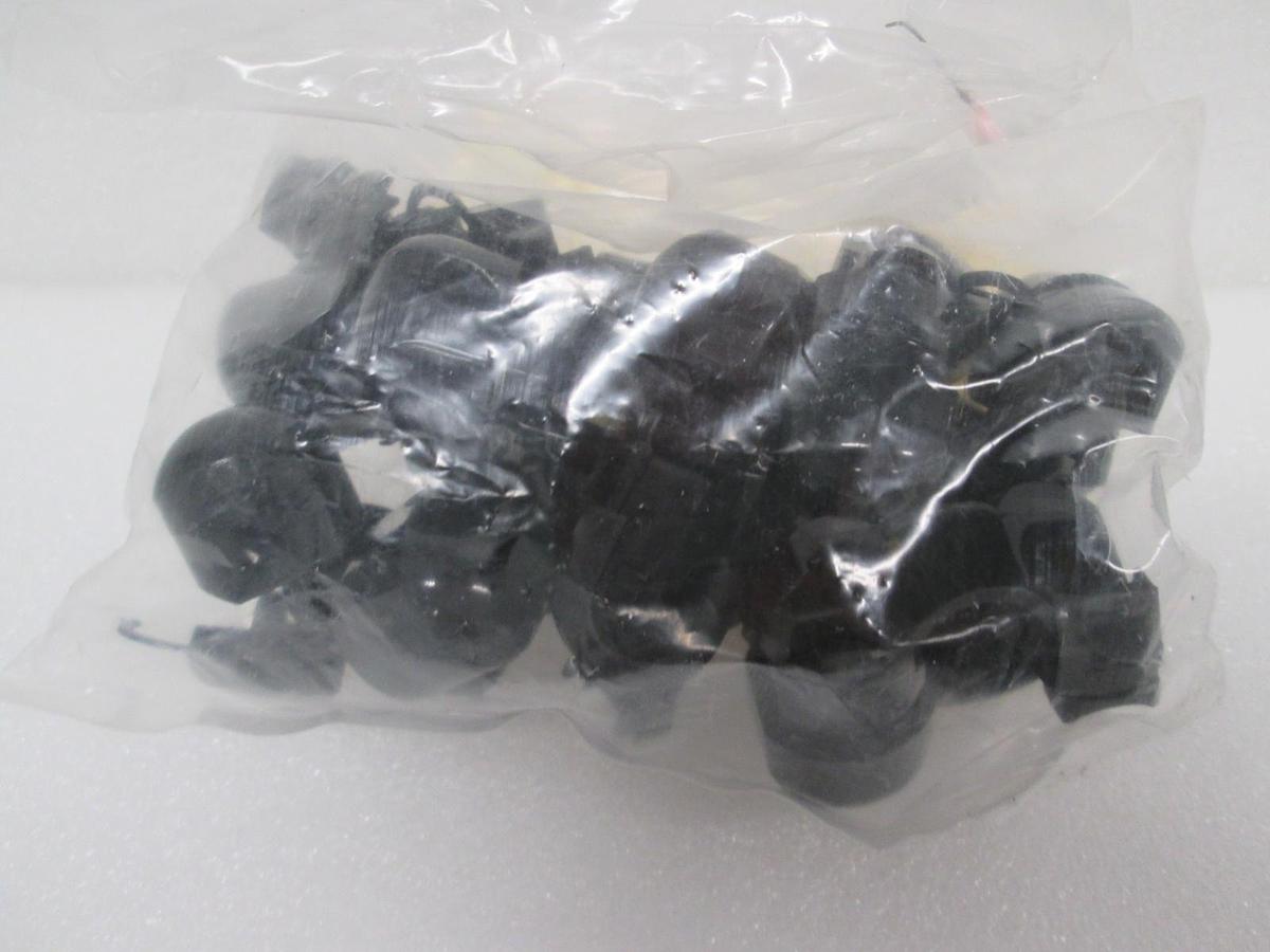Used Strain Relief-RT.ANG.36/.43DIA, 205-631, New, Lot of 18