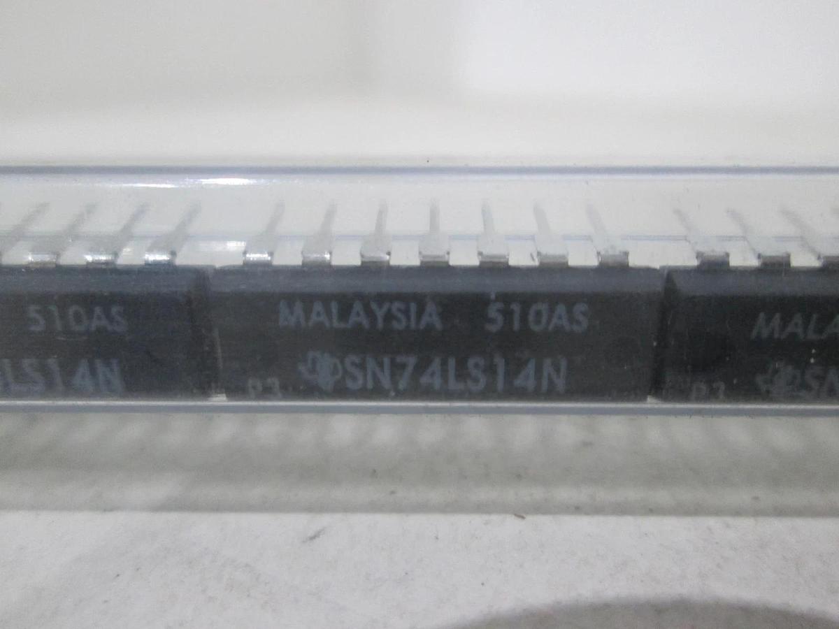 Texas Instruments, SN74LS14N, Integrated Circuit, New, Lot of 17