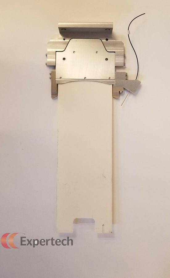 Used TEL Tokyo Electron, Alpha 8 End Effectors with Fiber Optic Cables, Used