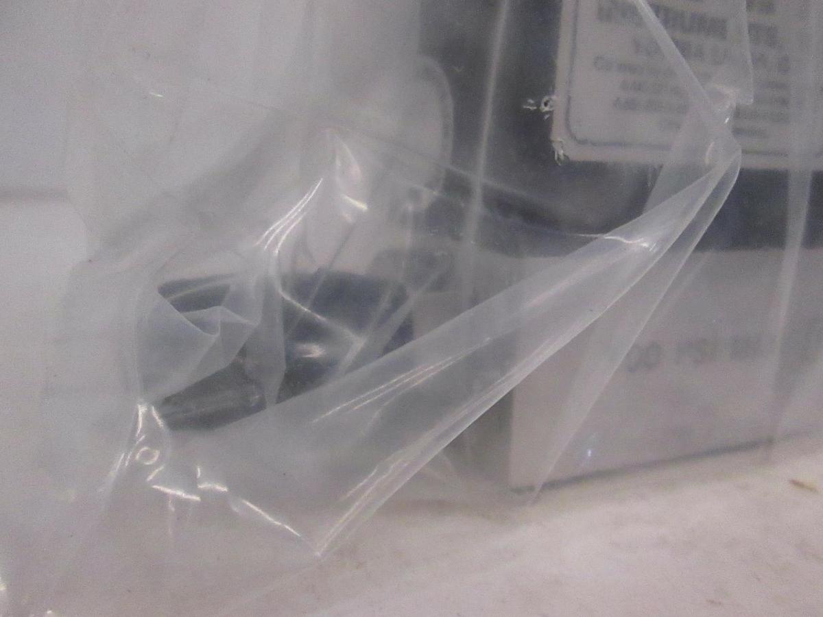 Used Unit UFC-1100A Mass Flow Controller, 5 SLM, HE, Rfrb