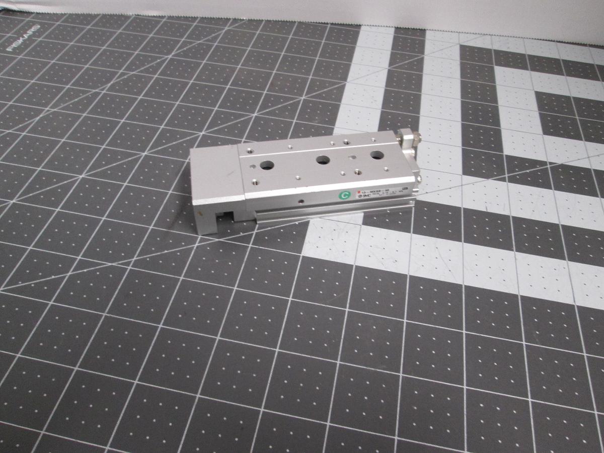 Used SMC 13-MXS8-40 Precision Air Slide Table 8mm Bore 40mm Stroke Guided Cylinder