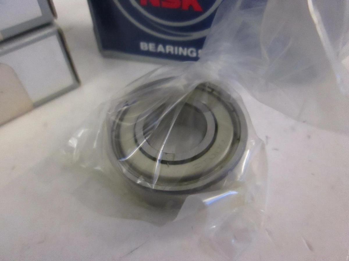 NSK 12mm Bearings, 6001ZZC3, Lot of 4, New