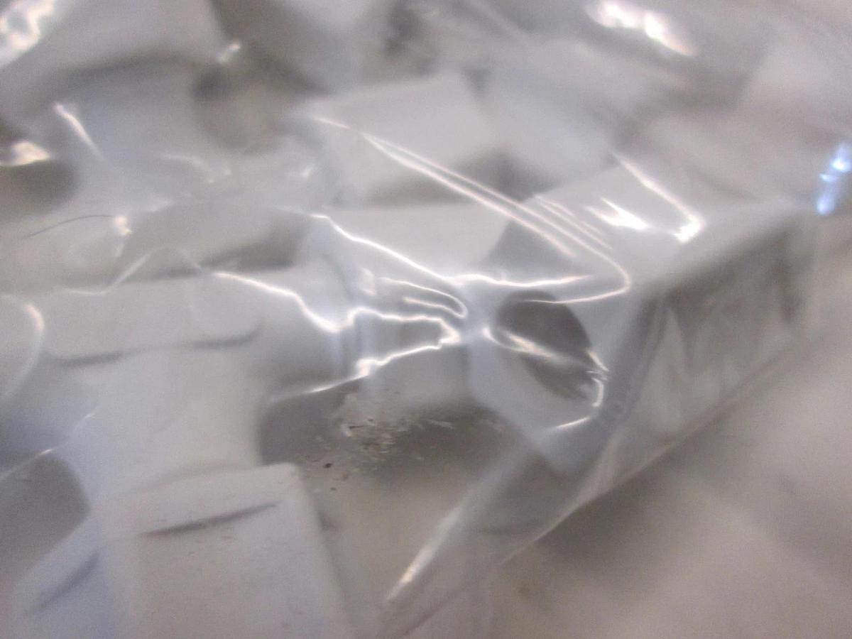 RYAN HERCO PRODUCTS, 0630-043, Tee, PP, 5/16T x 1/4NPTM x 5/6T, New, Lot of 18