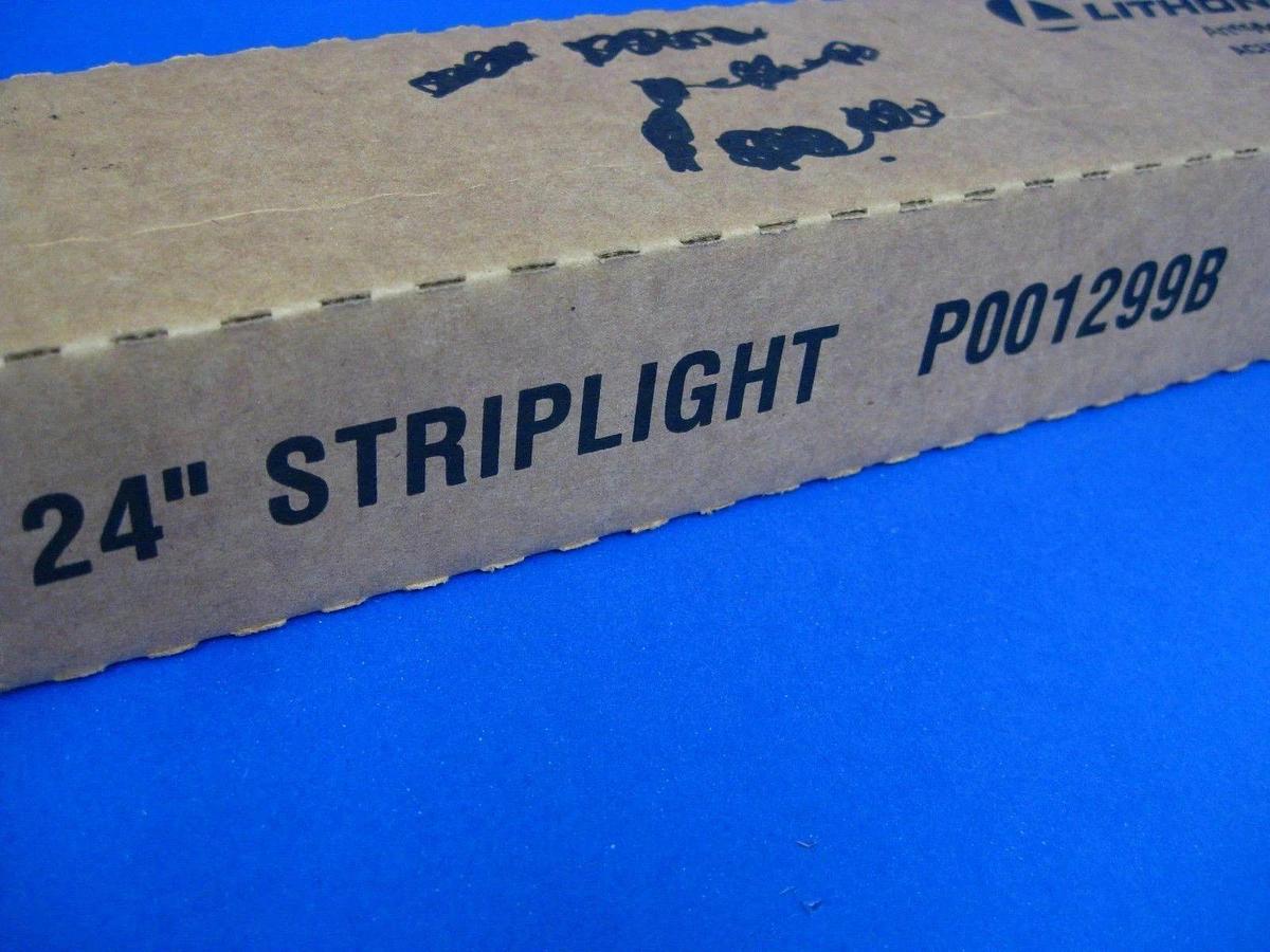 Used Lithonia Lighting 24" Striplight S 1 17 120 1/2 RE