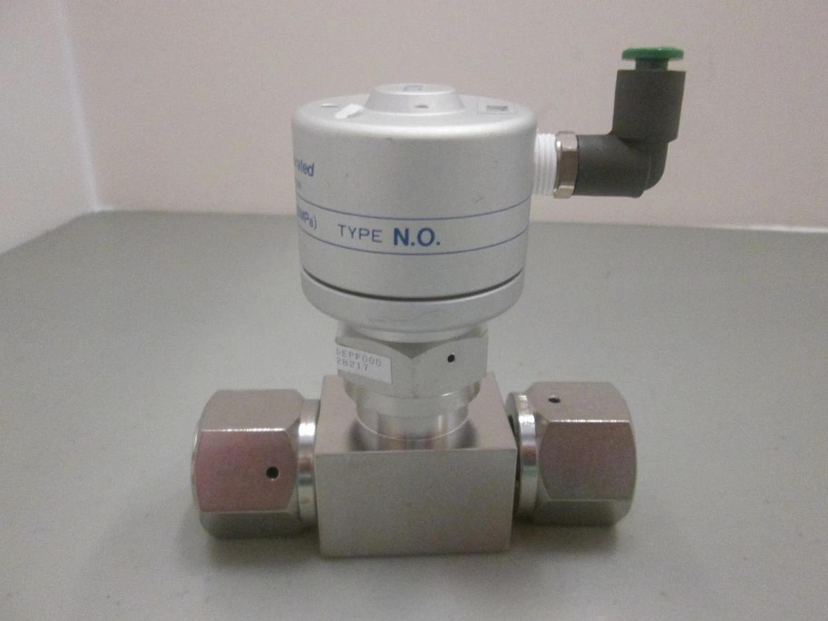Used Fujikin, 3.5-7kgf, N.O. Pneumatic Valve, 1/2" FVCR, Used