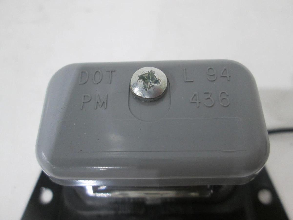 License Light w/ Bracket, M436B, New